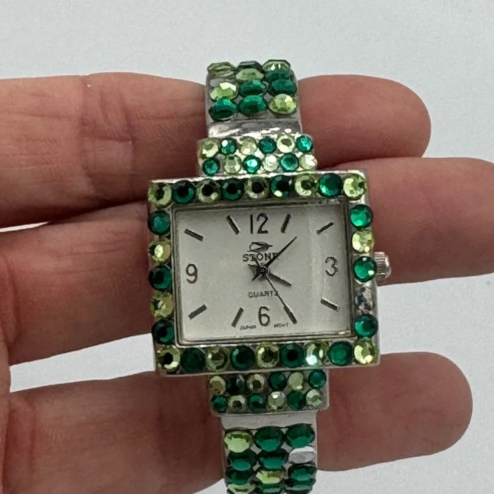 STONE Quartz Watch Green Rhinestone Bangle Silver Tone‎ Fits 5-8